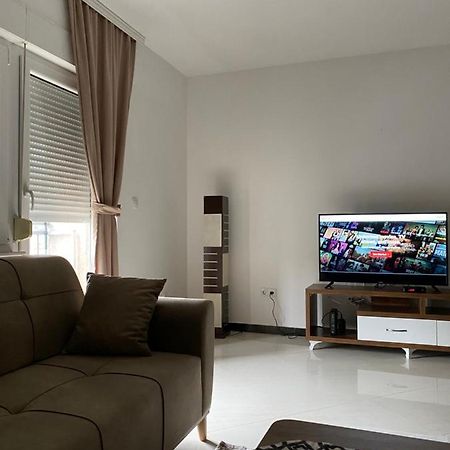 Capital Apartment Prishtina Pristina Exterior photo
